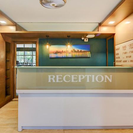 Hotel Aura - Near Malad Link Road Gorai Exteriér fotografie