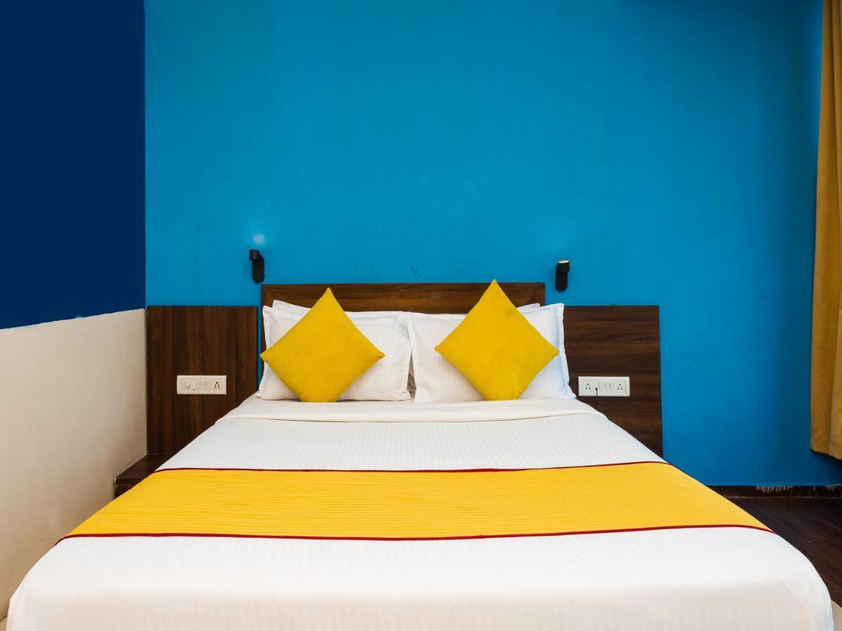 Hotel Aura - Near Malad Link Road Gorai Exteriér fotografie