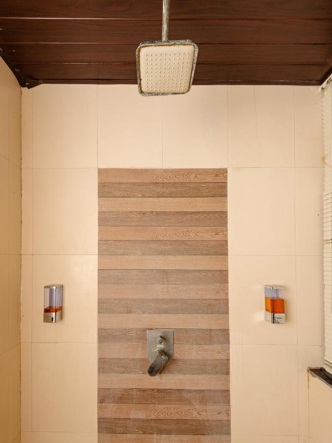 Hotel Aura - Near Malad Link Road Gorai Exteriér fotografie